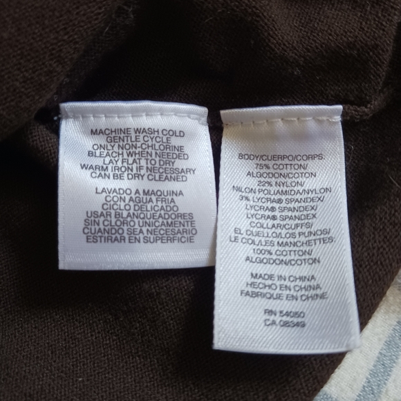 Top with Leopard Print Collar and Cuff Accents - Picture 6 of 6